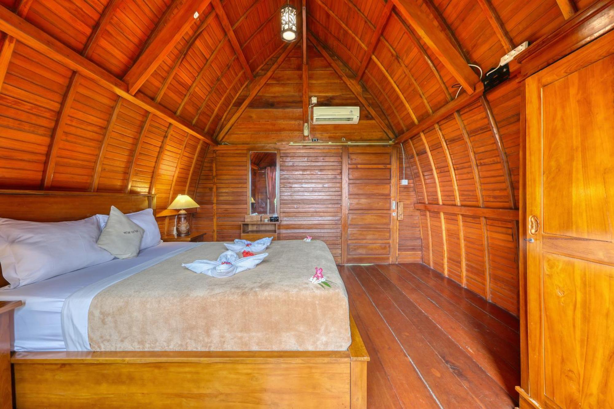 Petak Cottage Ped ภายนอก รูปภาพ