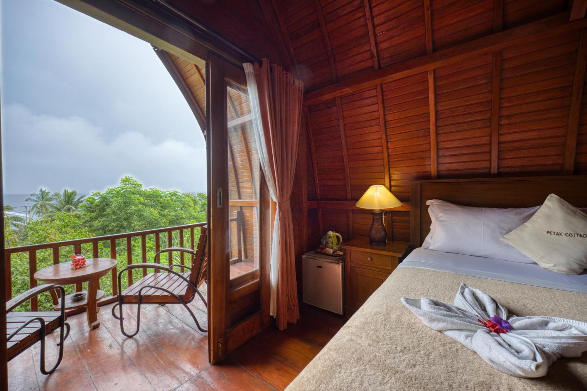 Petak Cottage Ped ภายนอก รูปภาพ